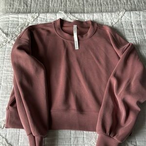 Lululemon. Soft streme sweatshirt. Size 8. Mauve color.